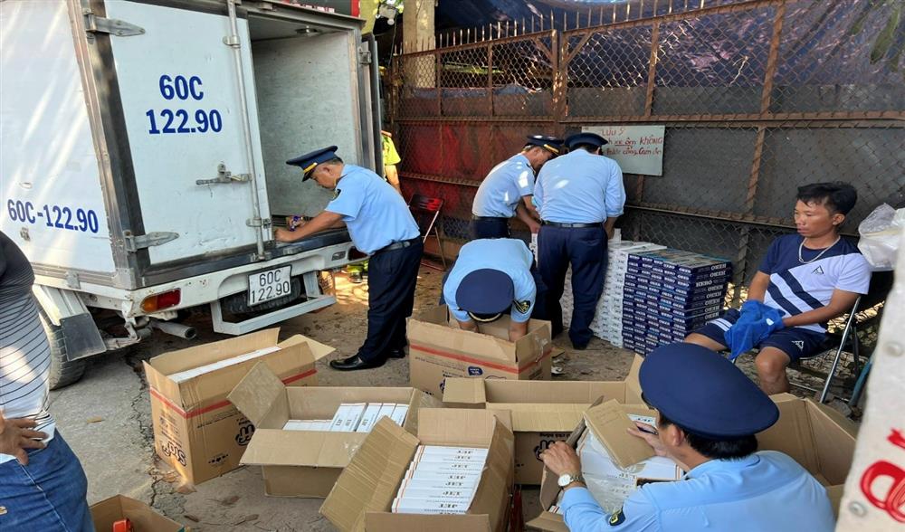 Bình Dương: Phát hiện trên 4.300 bao thuốc lá điếu nhập lậu